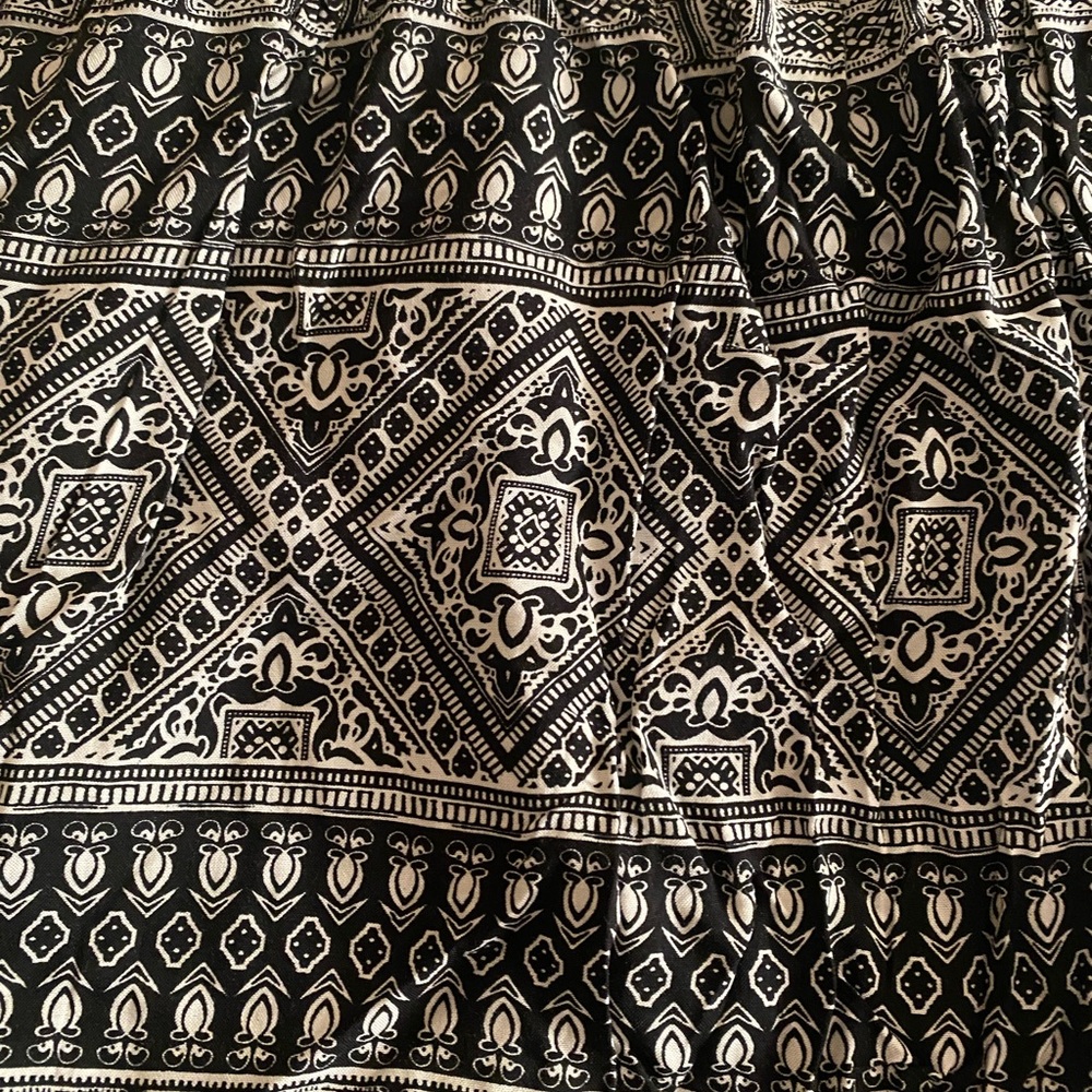 🖤new pattern shorts🖤 - Picture 3 of 3